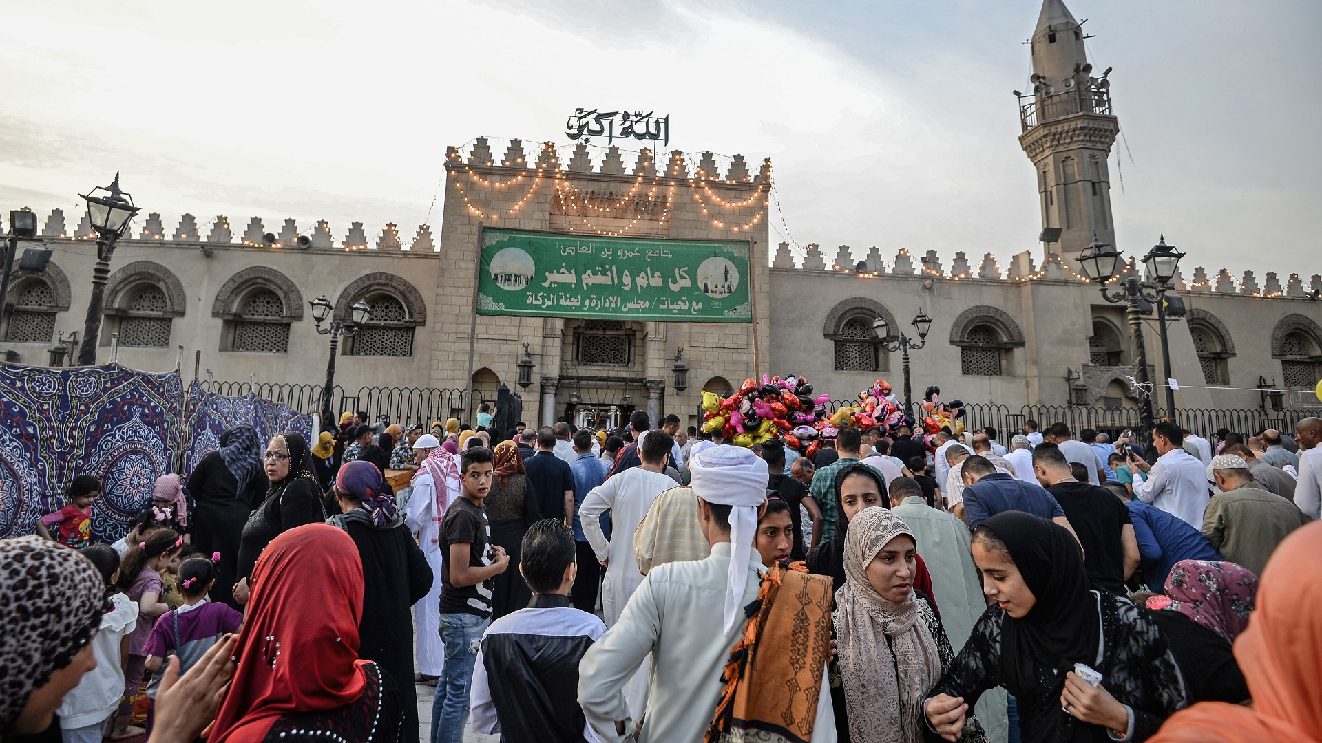 Ataque terrorista deja ocho policías muertos en Egipto