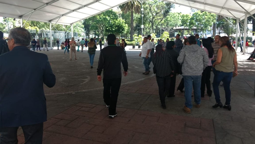 Desalojan alcaldía Iztapalapa tras amenaza de bomba