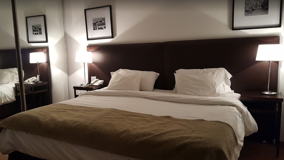 Mujer demanda a motel y al banco por su divorcio Mujer demanda a motel y al banco por su divorcio