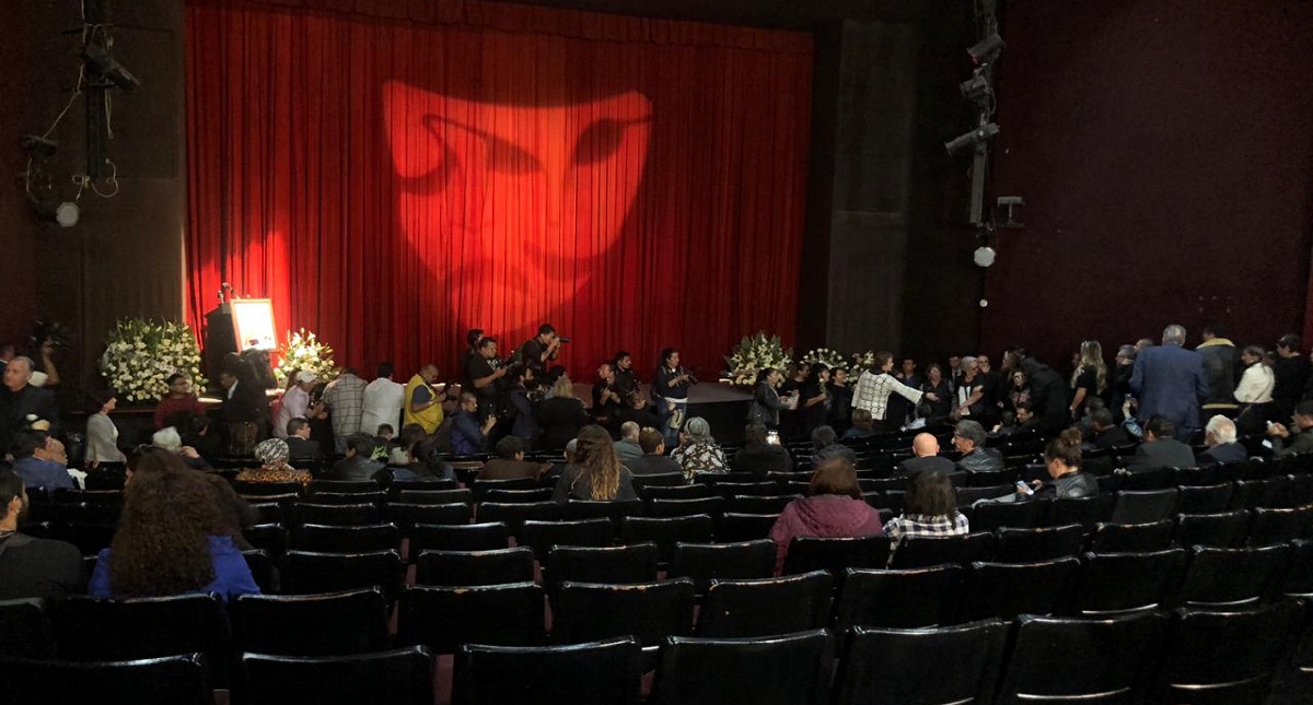 Rinden homenaje a Edith González en el Teatro Jorge Negrete - interior-del-teatro-para-homenaje-de-la-guera