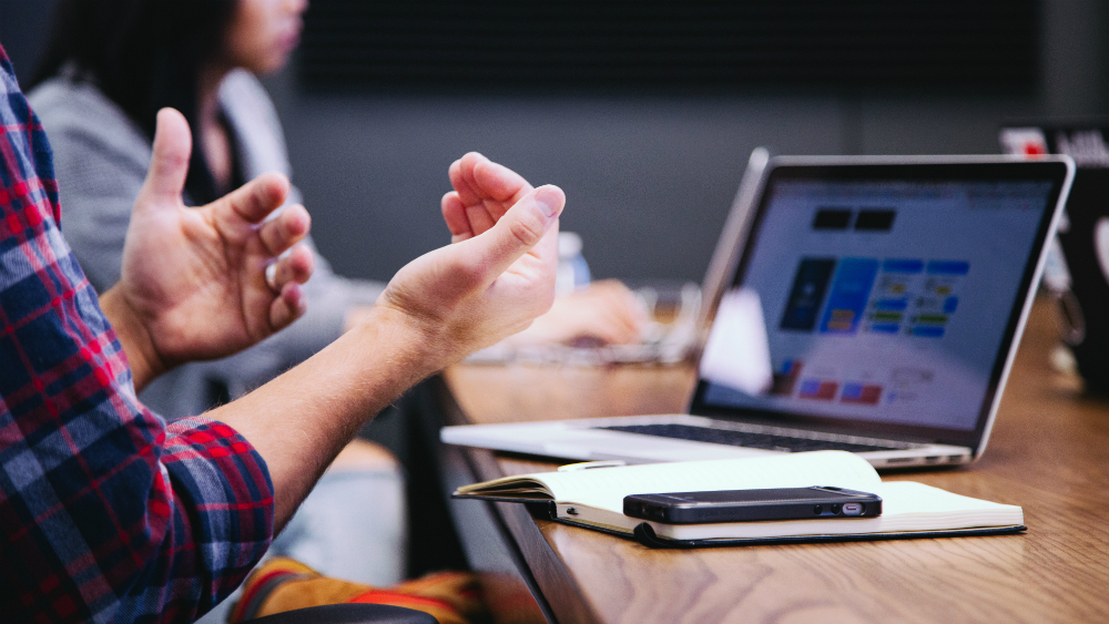 Internet afectaría atención, memoria e interacciones sociales: estudio