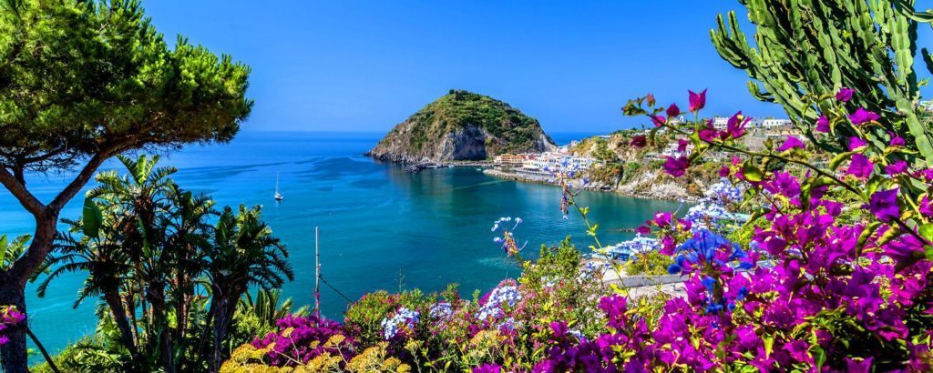 Destinos que tienes que visitar en el sur de Europa - isquia-italia