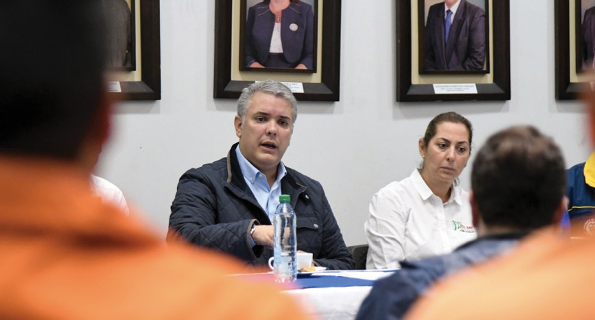 Duque firma la ley que sustenta la justicia de paz en Colombia