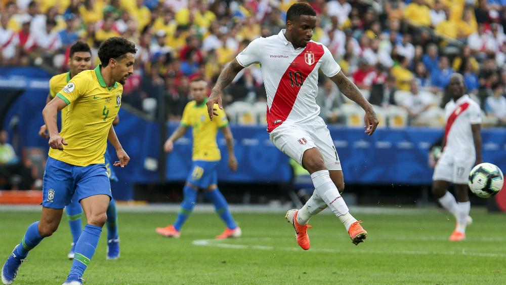 Farfán sufre lesión y se perderá el resto de la Copa América