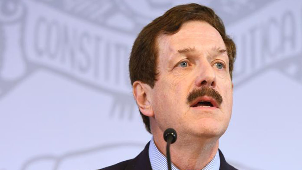 Romero Hicks pide a AMLO reconocer errores en aniversario de su elección