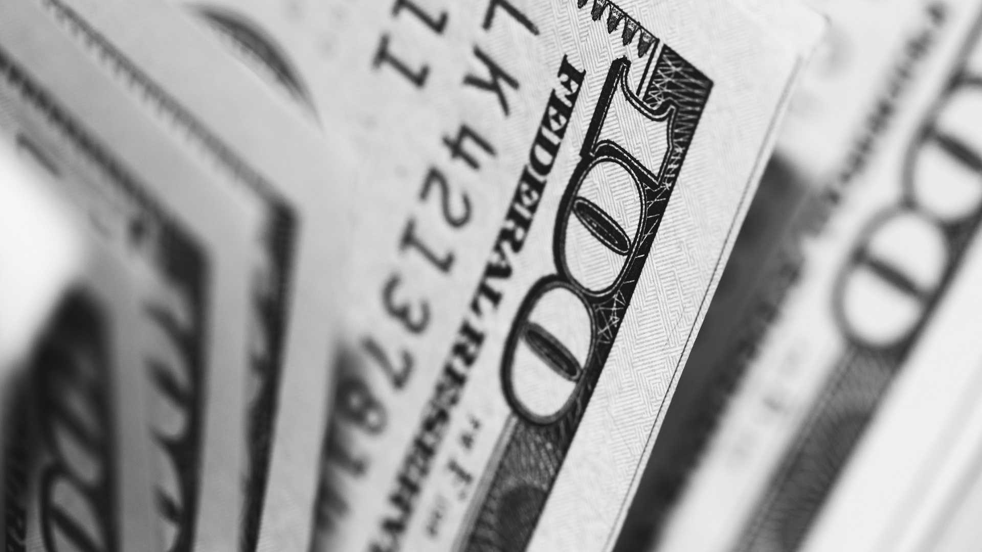 Banxico coloca menos de la mitad de 5 mil mdd subastados