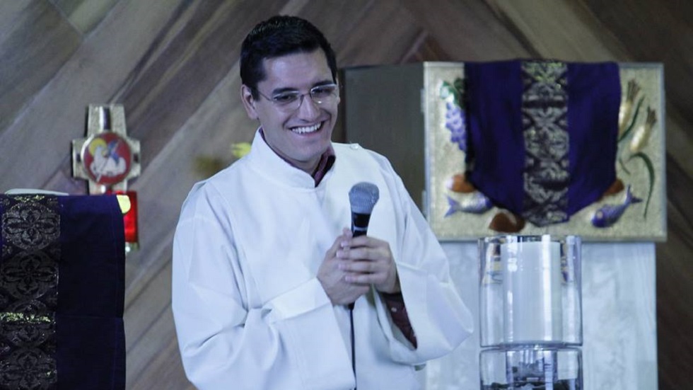 Solicitan alerta migratoria contra sacerdote ligado a asesinato de Leonardo Avendaño