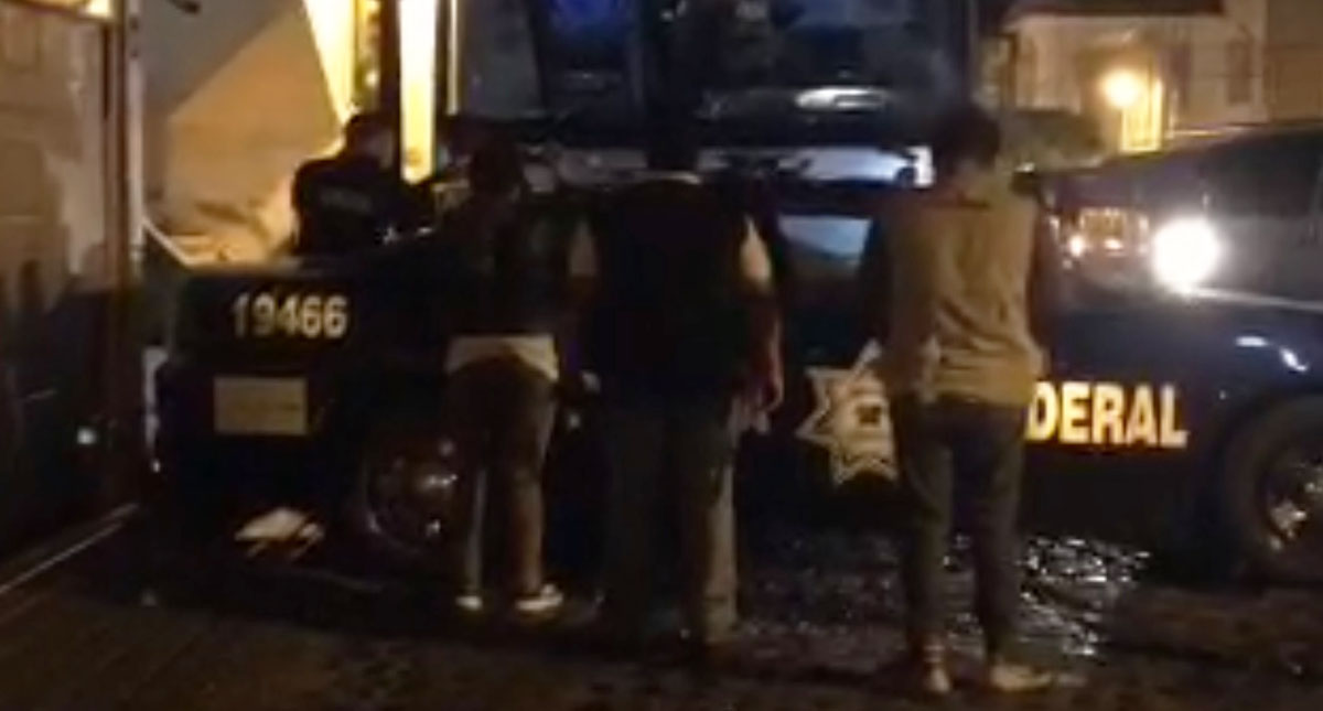 #Video Aseguran a 150 migrantes en casa de Querétaro