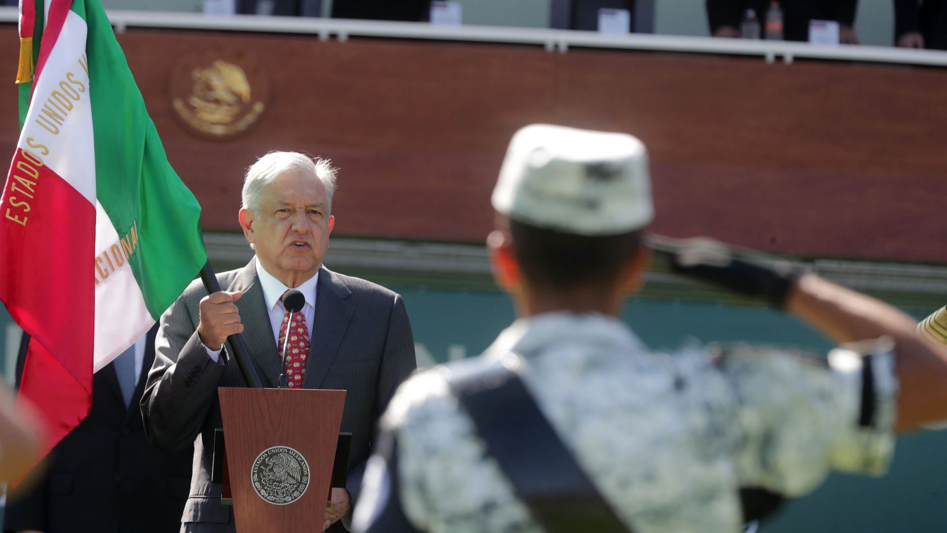 Admite AMLO que está pendiente resolver “el gran problema de la inseguridad y la violencia” Admite AMLO que está pendiente resolver “el gran problema de la inseguridad y la violencia”