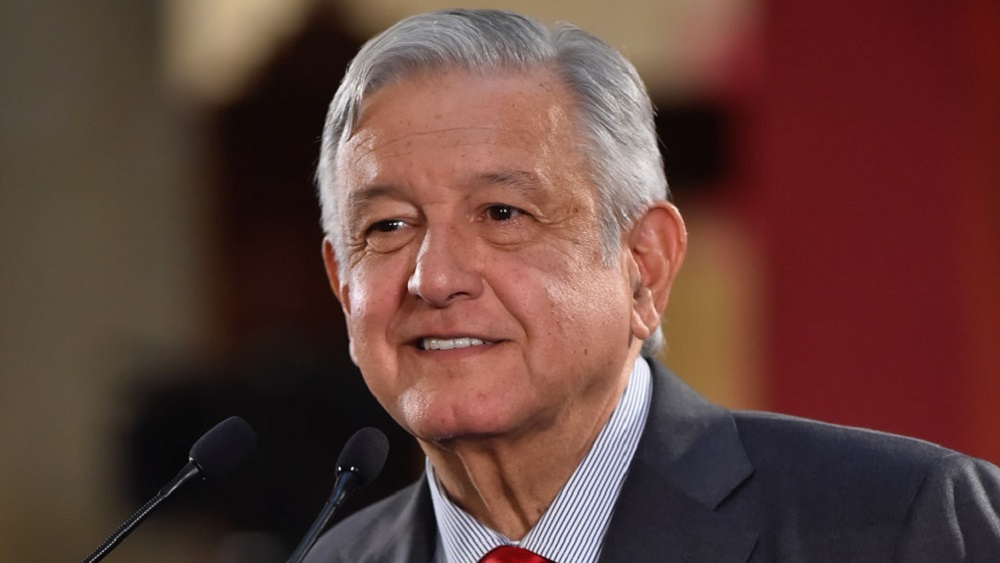 PAN y PRD piden cancelar evento de López Obrador en el Zócalo