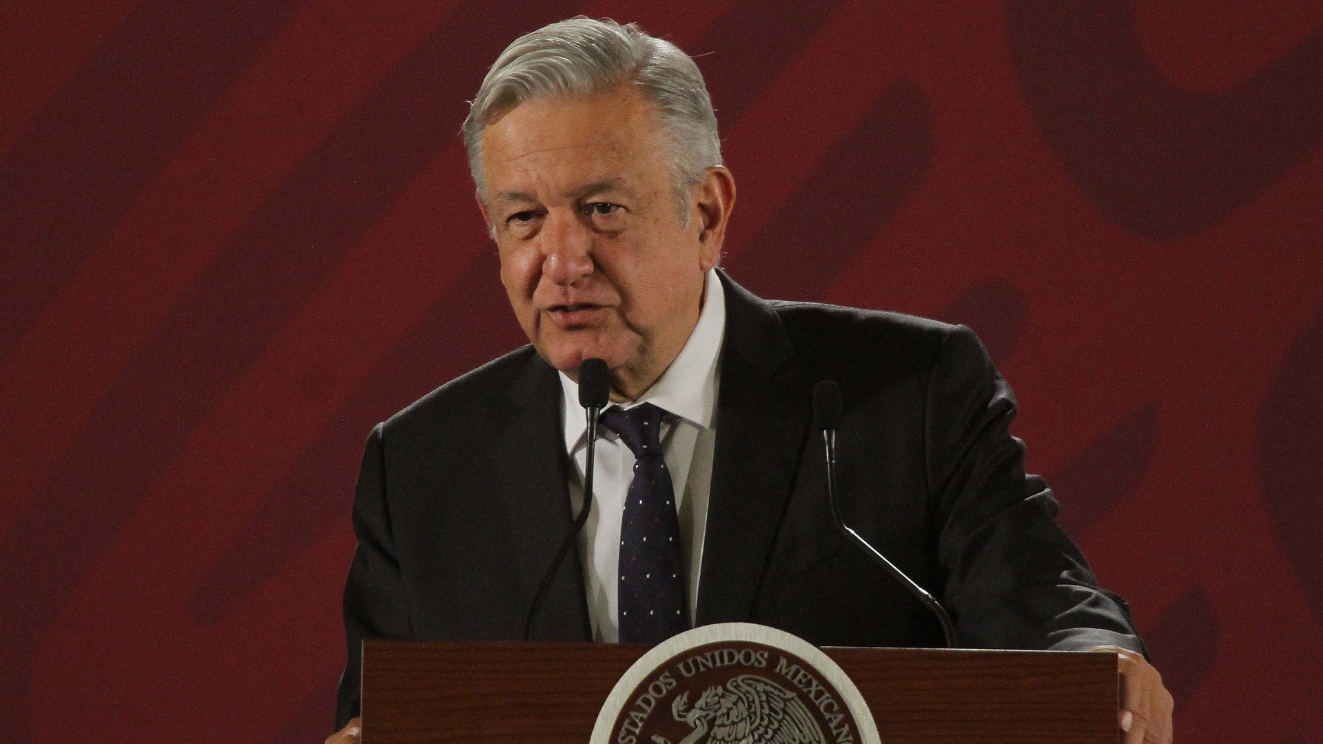 Consulta de juicio a ex presidentes se haría solo por exigencia: AMLO