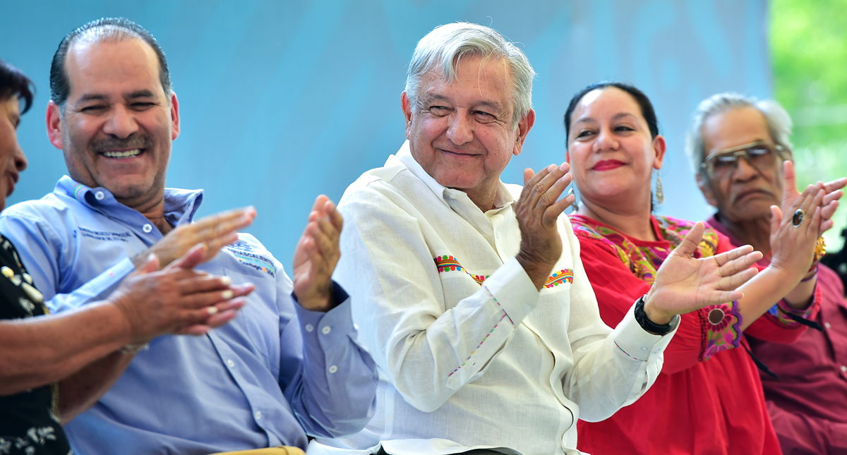 Controlar la migración sin violar los derechos humanos: AMLO - lopez-obrador1