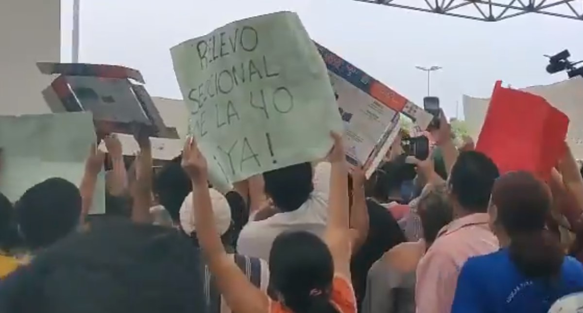 #Video Reciben a AMLO con reclamos y peticiones en Chiapas