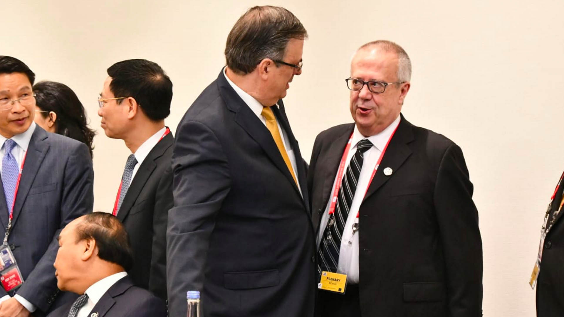Marcelo Ebrard y Carlos Urzúa participan en la Cumbre del G20