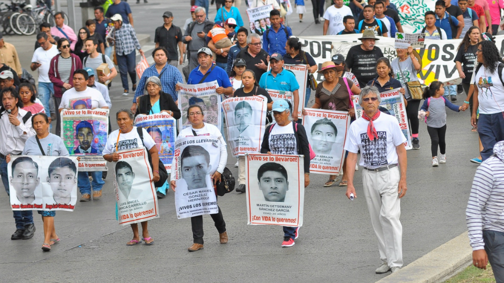 Rechazan tres personas ser fiscal especial para Caso Ayotzinapa: FGR
