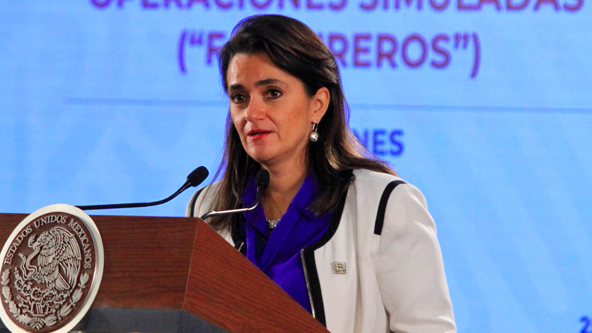 SAT detecta 8 mil empresas que han generado facturas falsas por 1.6 billones de pesos