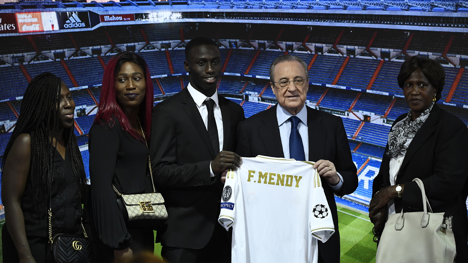 Presentan a Ferland Mendy como nuevo jugador del Real Madrid