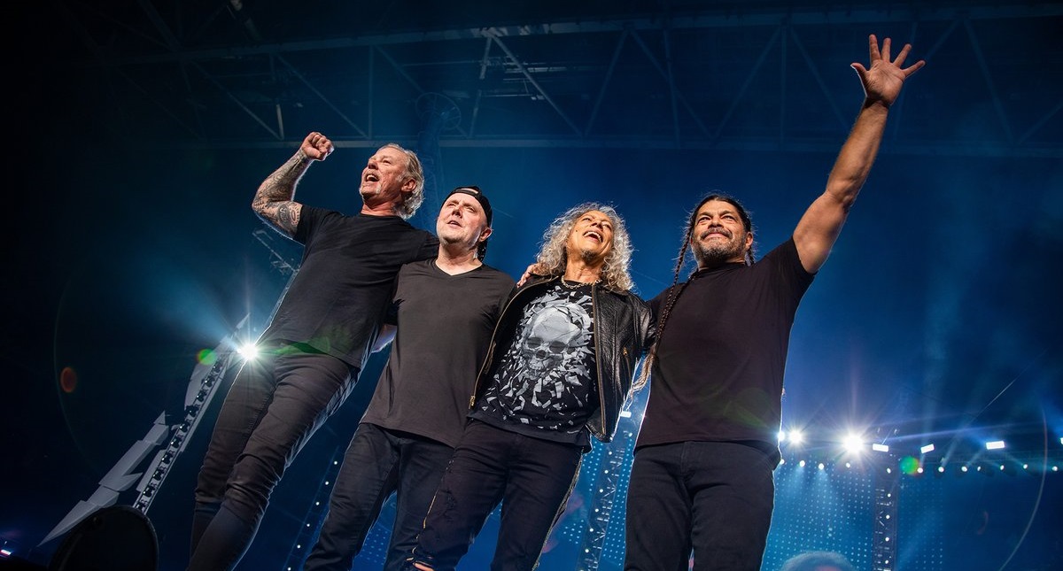 #Video Metallica deja a niño tocar con ellos por su cumpleaños - metallica-en-amsterdam