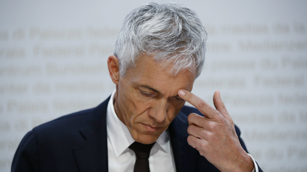 Fiscal general suizo es apartado de investigación por escándalo de la FIFA