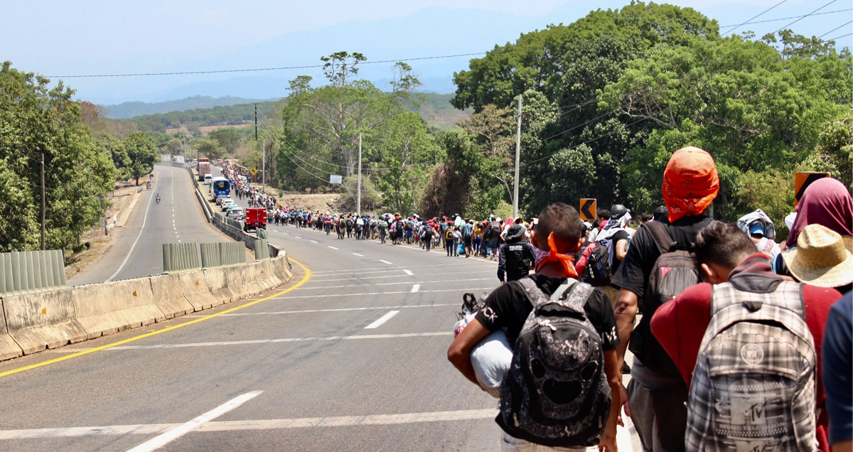 Hacienda bloquea cuentas de traficantes ligados a caravanas migrantes