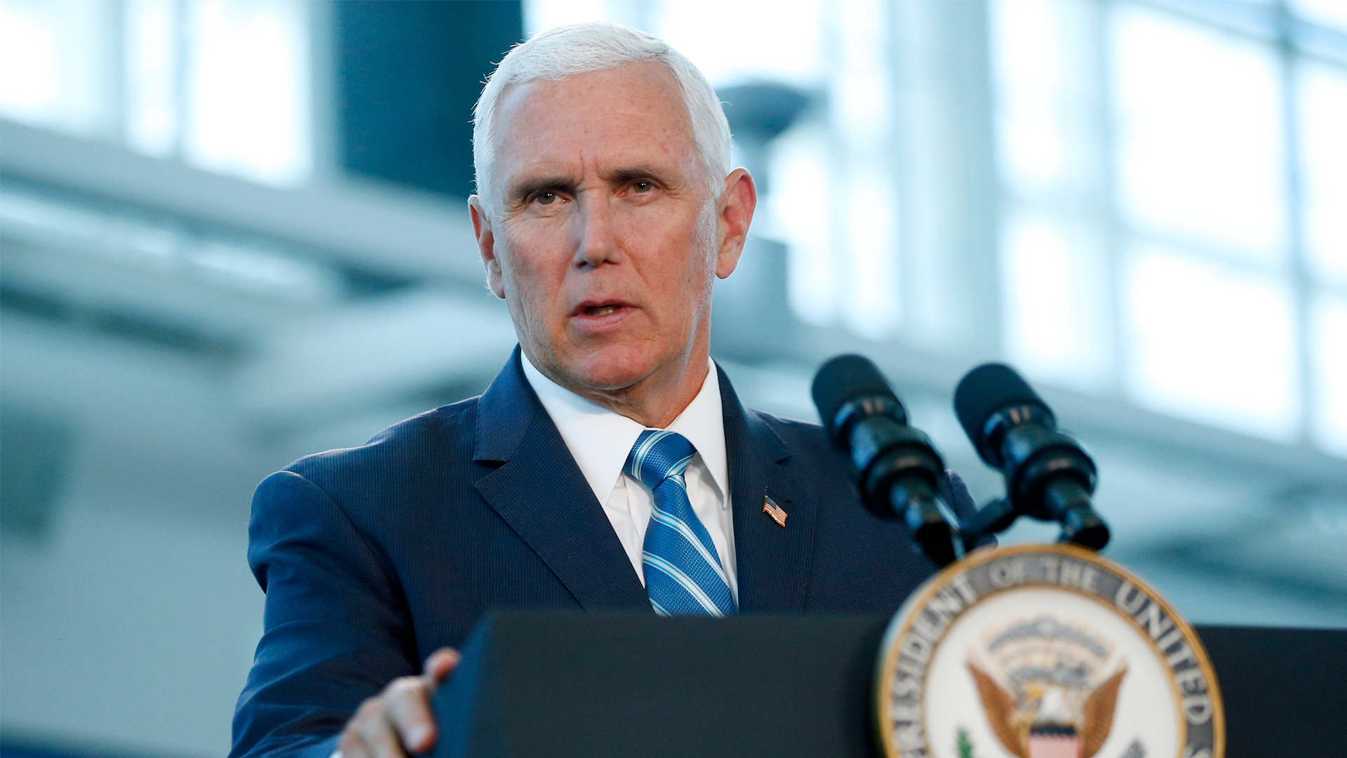 Pence pide estar alerta ante interferencia rusa en elecciones de Europa Pence pide estar alerta ante interferencia rusa en elecciones de Europa