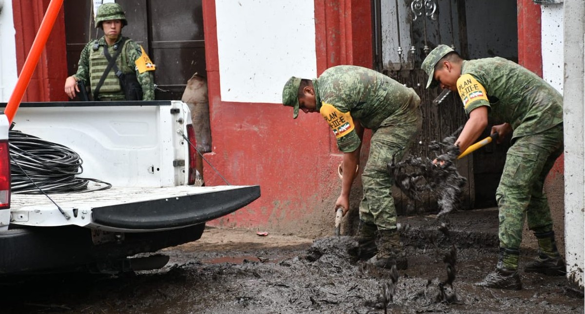 Militares continúan acciones de apoyo por desborde de río en Jalisco