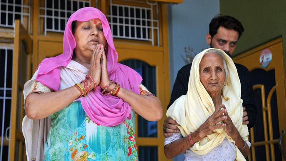 Condenan a seis hombres por violar y asesinar a niña en India