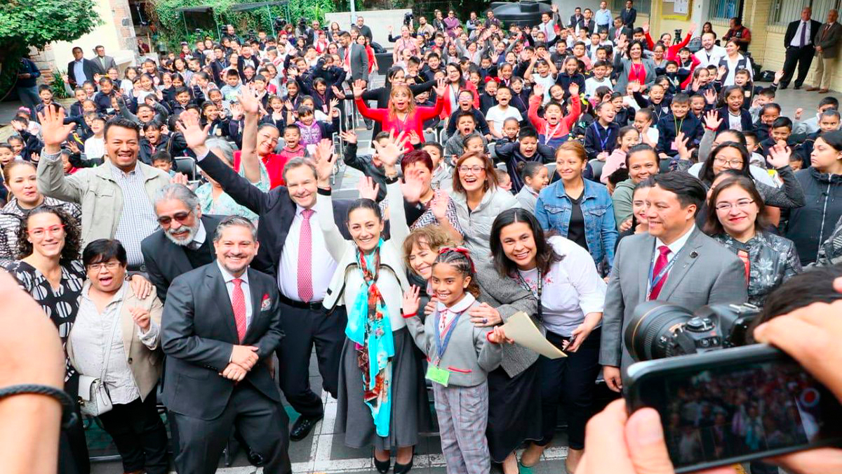 Niños y niñas podrán usar falda o pantalón en su uniforme escolar