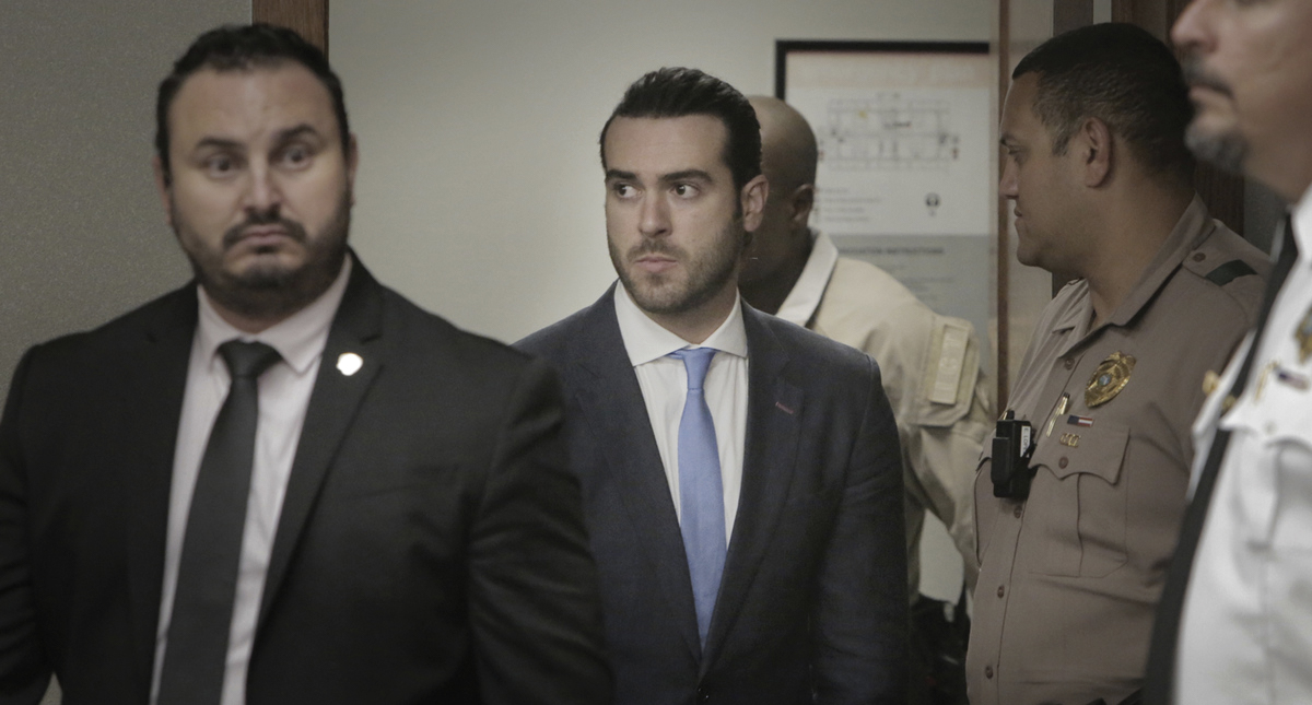 Niegan a Pablo Lyle permiso para regresar a México