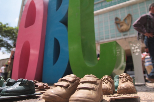 Padres piden justicia a 10 años de tragedia en guardería ABC - padres-guarderia-abc-2