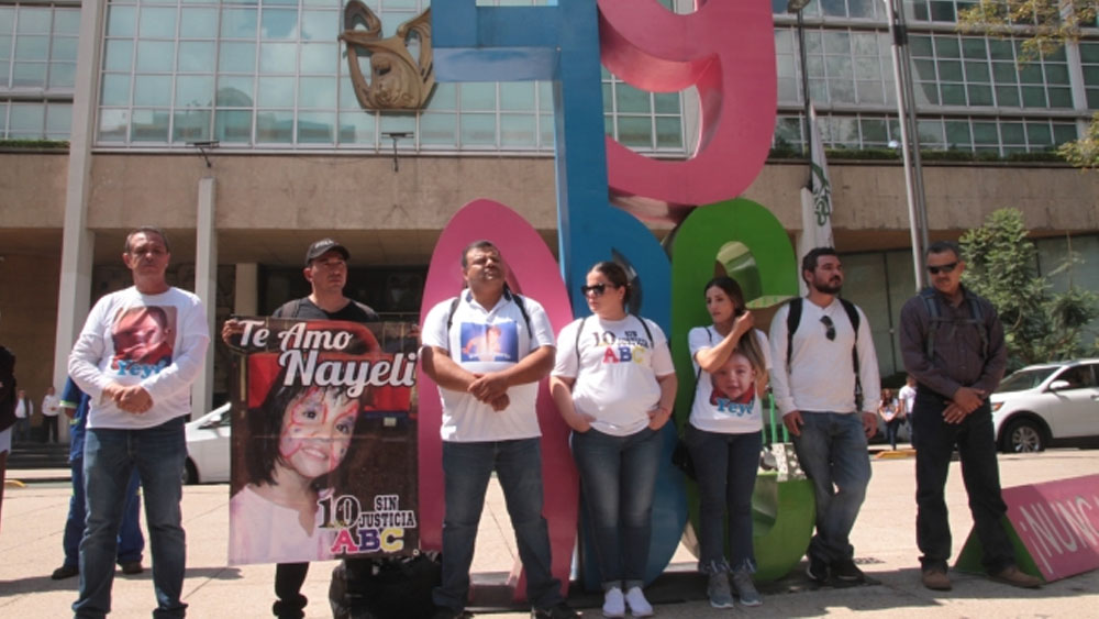 Padres piden justicia a 10 años de tragedia en guardería ABC