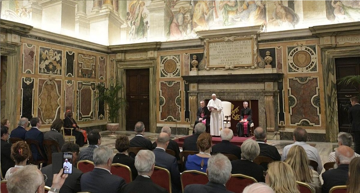 Papa denuncia escasa voluntad social y política para erradicar el hambre