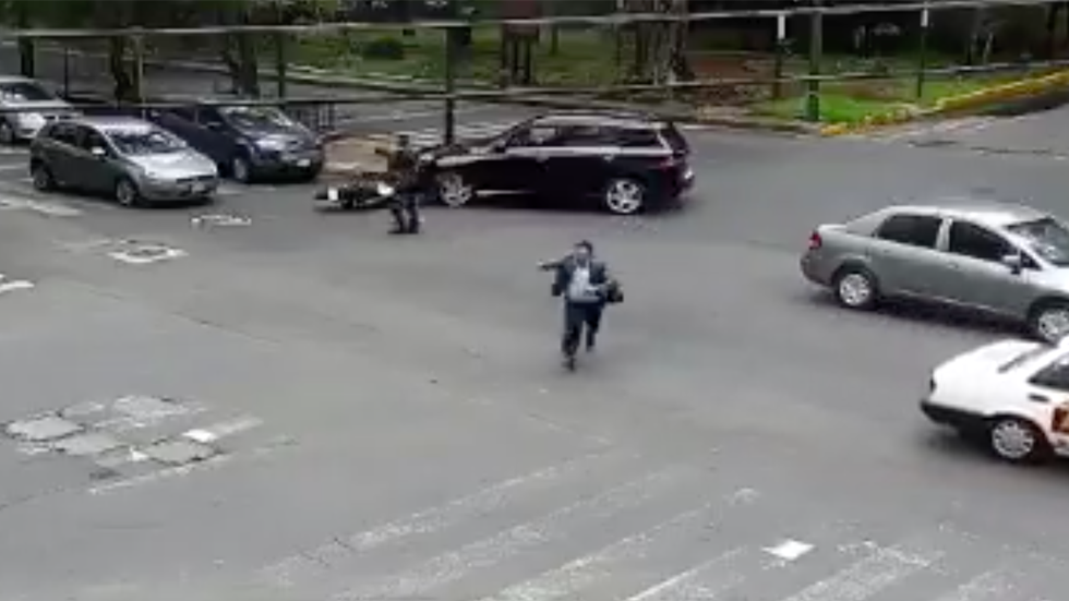 #Video Detienen a ladrón en Polanco; escapaba con 80 mil pesos