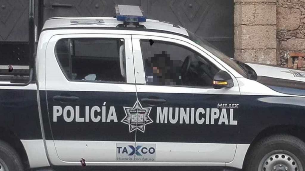 Comando asesina a tres policías de Taxco, Guerrero - policia-victima-de-ataque-en-taxco