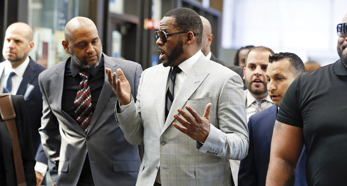 R. Kelly se declara inocente de nuevos cargos por crímenes sexuales