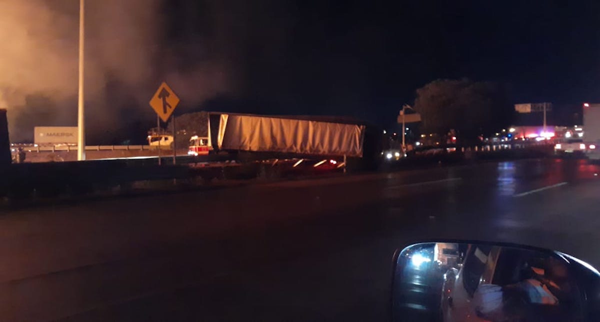 Accidente en la México-Querétaro deja seis heridos