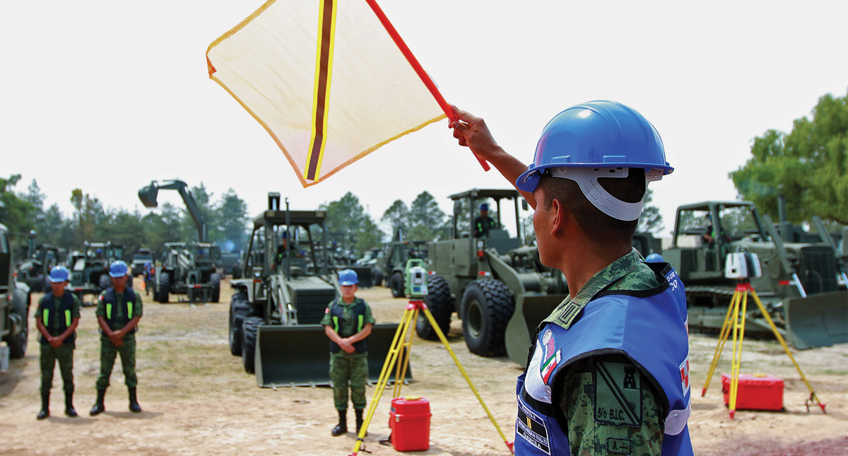 Van 80 amparos para impedir obras en Santa Lucía: López Obrador
