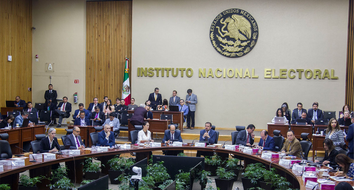 Sesión Extraordinaria de Consejo General del INE por el inicio de la Jornada Electoral 2019