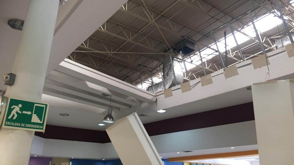 Cae techo en supermercado de Tijuana