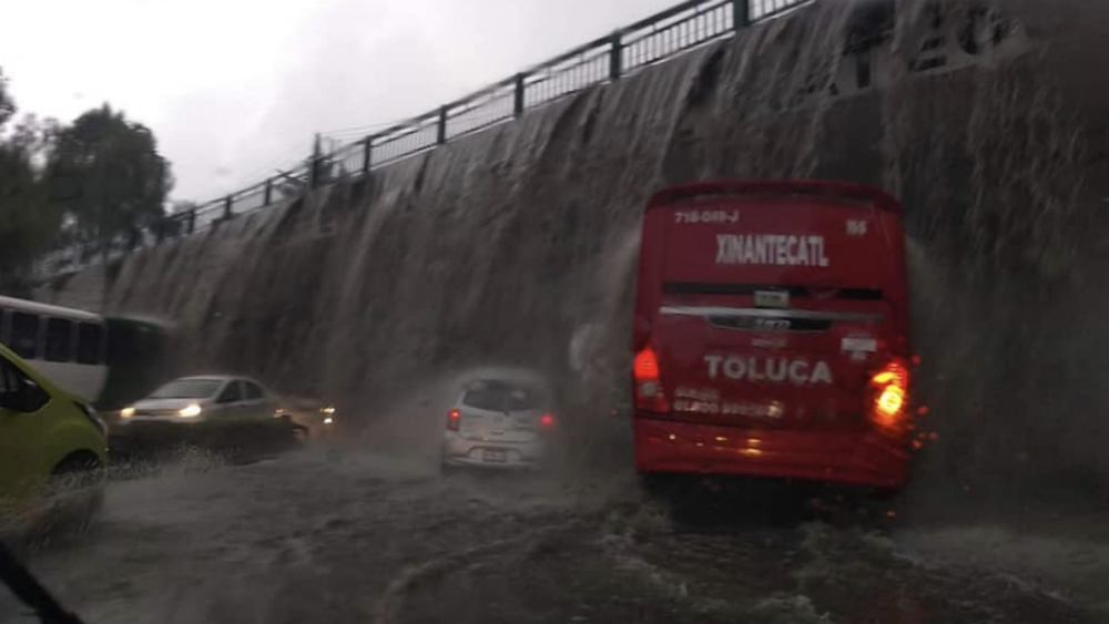 Lluvias dejan severos encharcamientos en Valle de Toluca - toluca-lluvia-19jun19