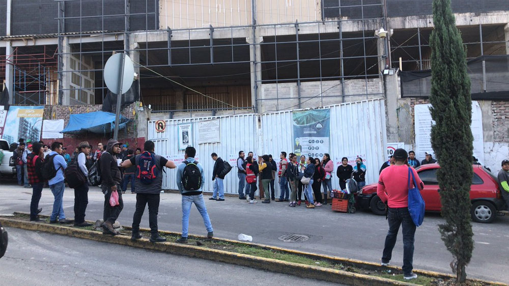Continúa búsqueda de trabajador tras derrumbe en Álvaro Obregón