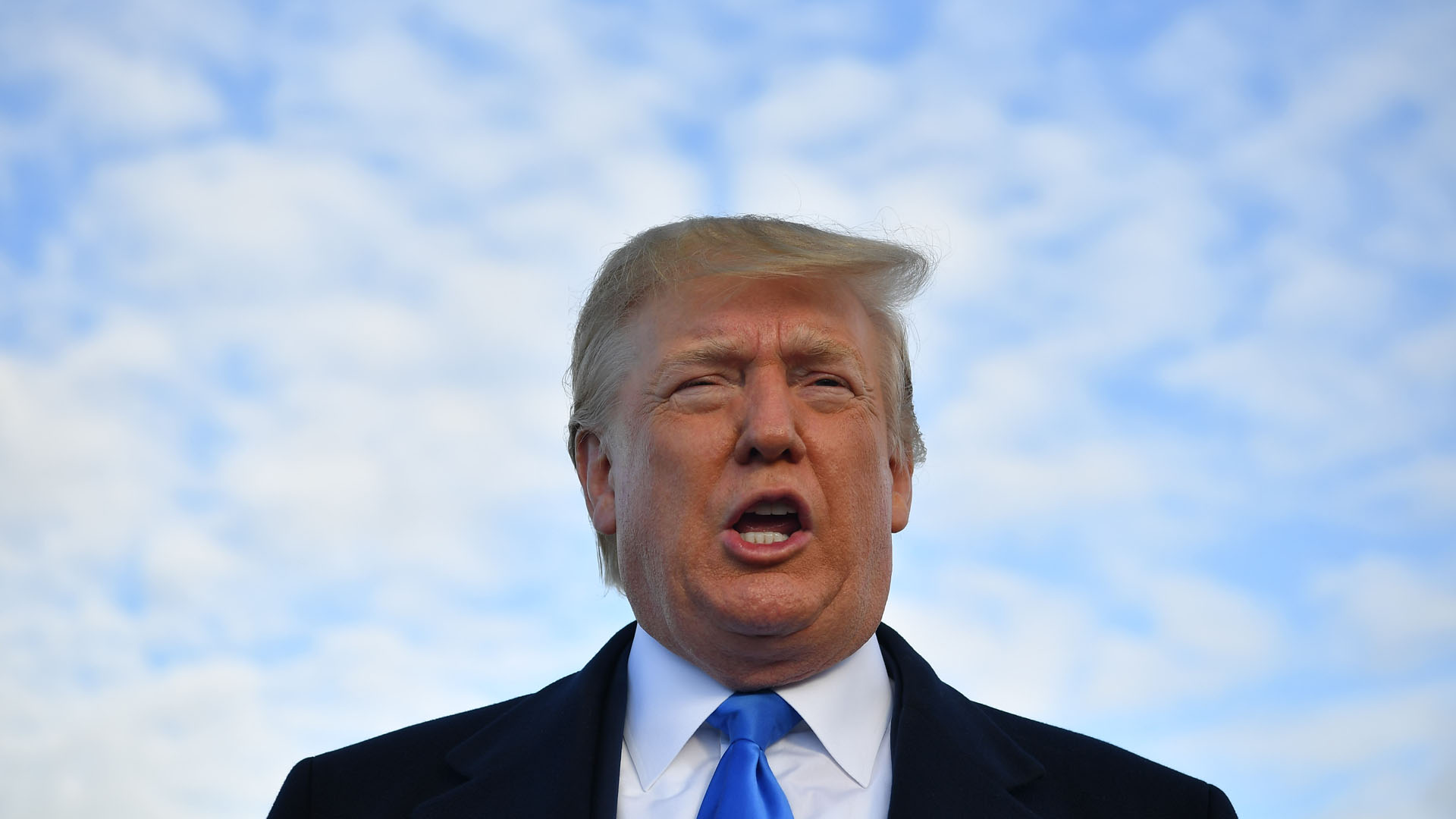 Trump despide a encuestadores que le dieron cifras desalentadoras