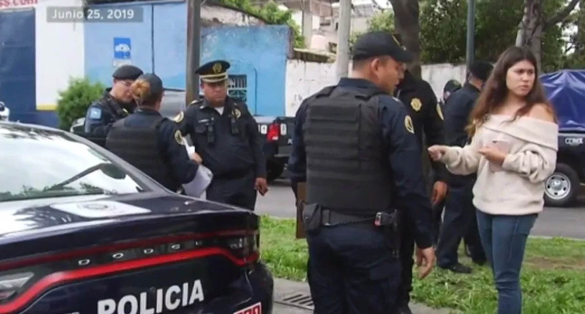 Policías que agredieron a conductora en Viaducto enfrentan imputación por abuso sexual