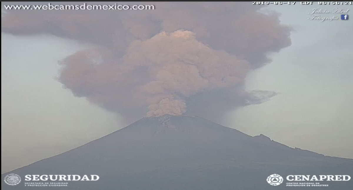 Explosión en el Popocatépetl alcanza 4 kilómetros de altura