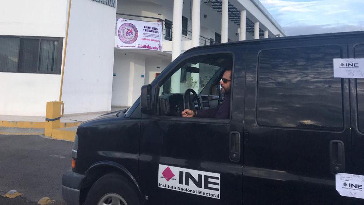 Llegan votos del extranjero para gobernador de Puebla