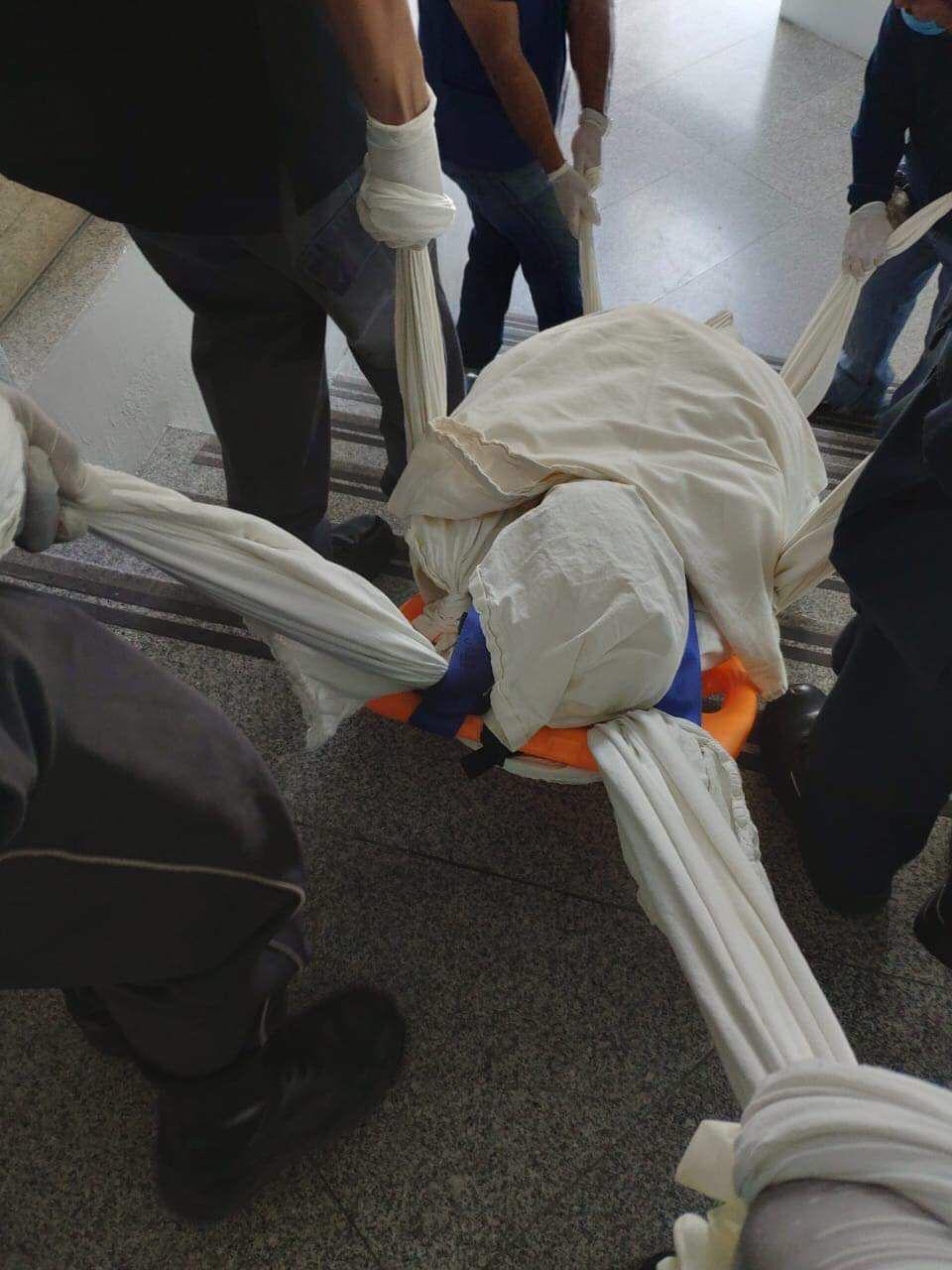 Colapsa servicio del ISSSTE en Querétaro; bajan en peso los cadáveres, no sirven elevadores - whatsapp-image-2019-06-13-at-120614-am