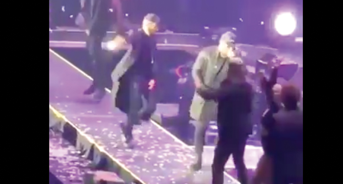 #Video Wisin se cae del escenario