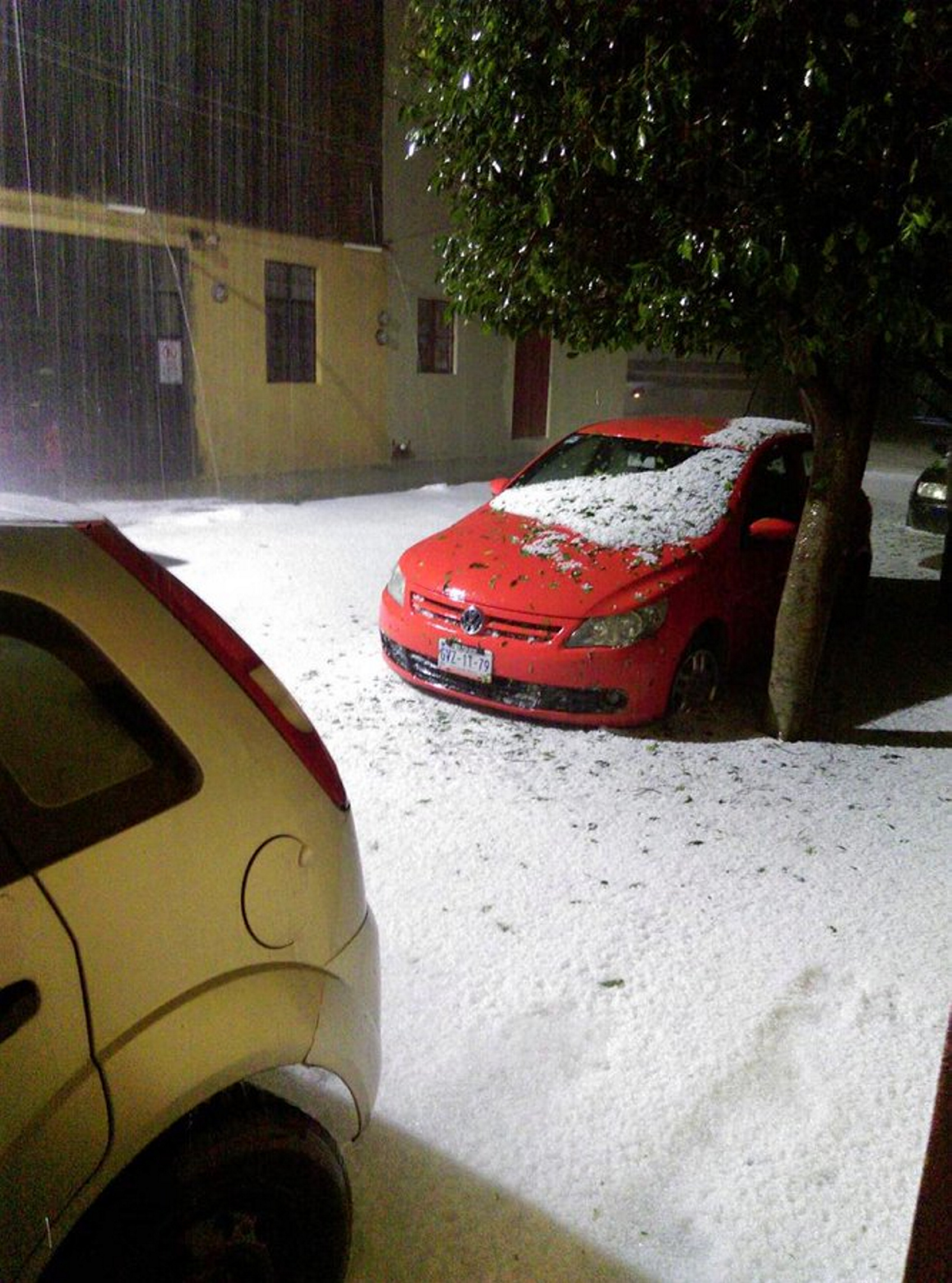 Se registra intensa granizada en San Miguel de Allende, Guanajuato