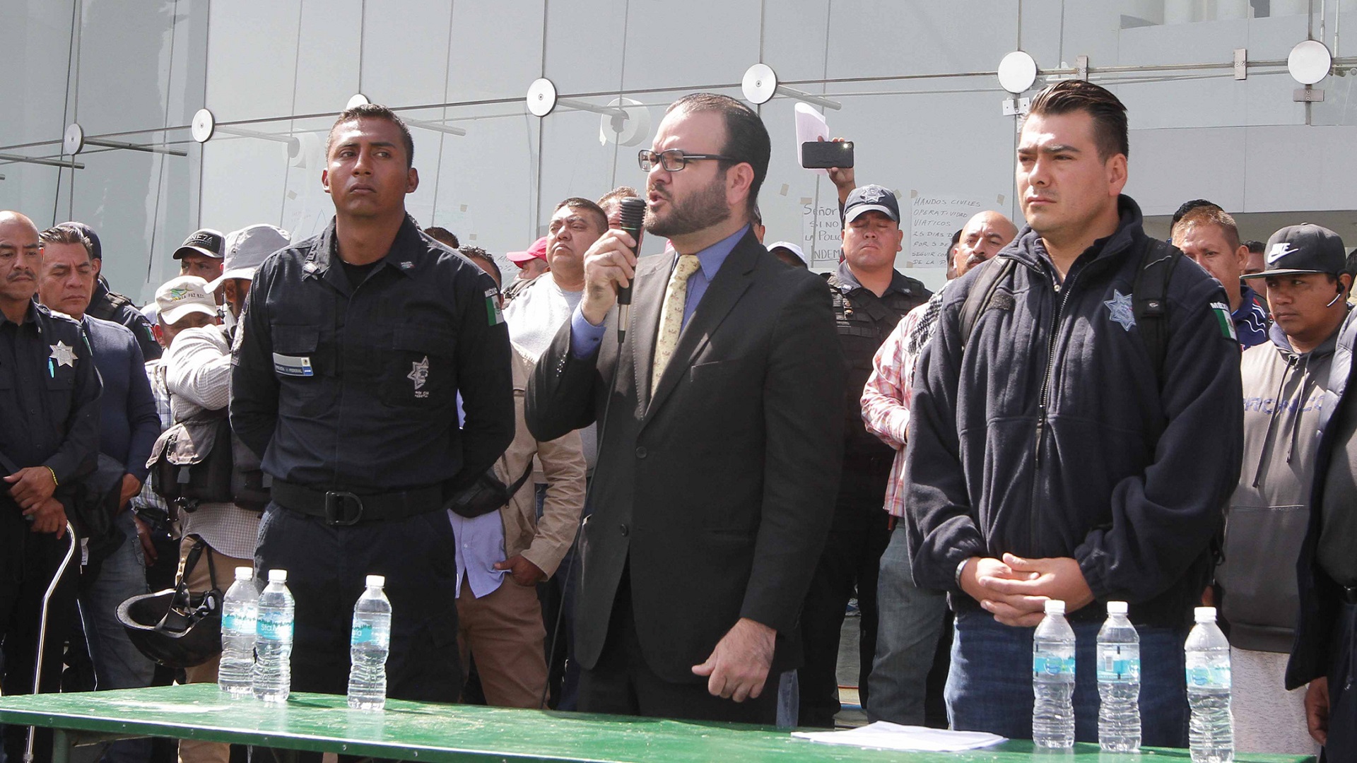 Representante de policías federales niega acuerdo con el Gobierno