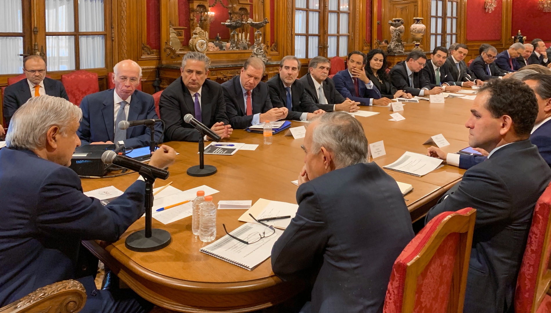 Ofrece ABM 500 mil mdp para financiar crecimiento económico